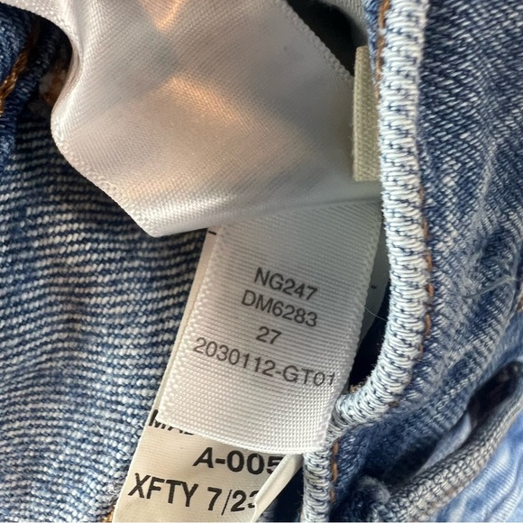 Madewell The Perfect Vintage Straight Jean in Kingsbury Wash Knee-Rip Edition 27 - Picture 9 of 9